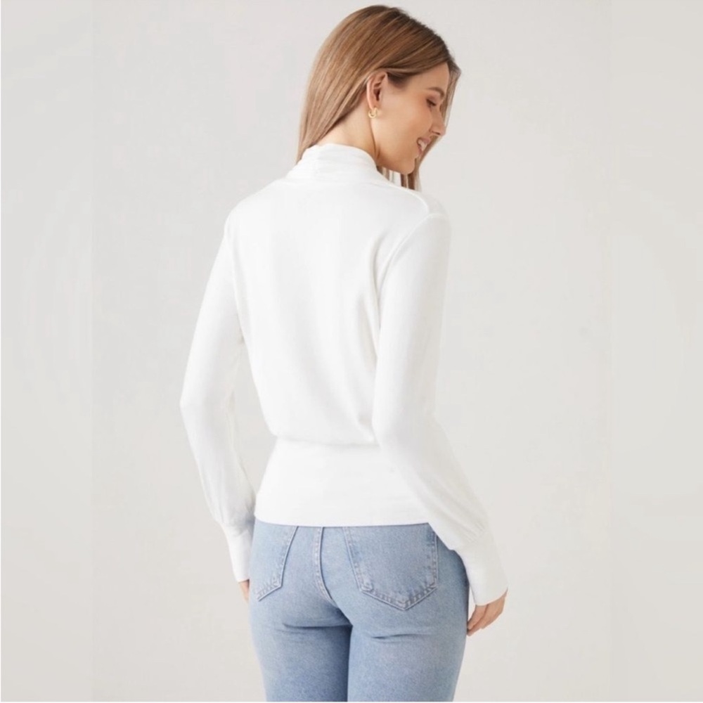 OGL EcoMousse Prowarm Surplice White Wrap Look Top size - Picture 2 of 5